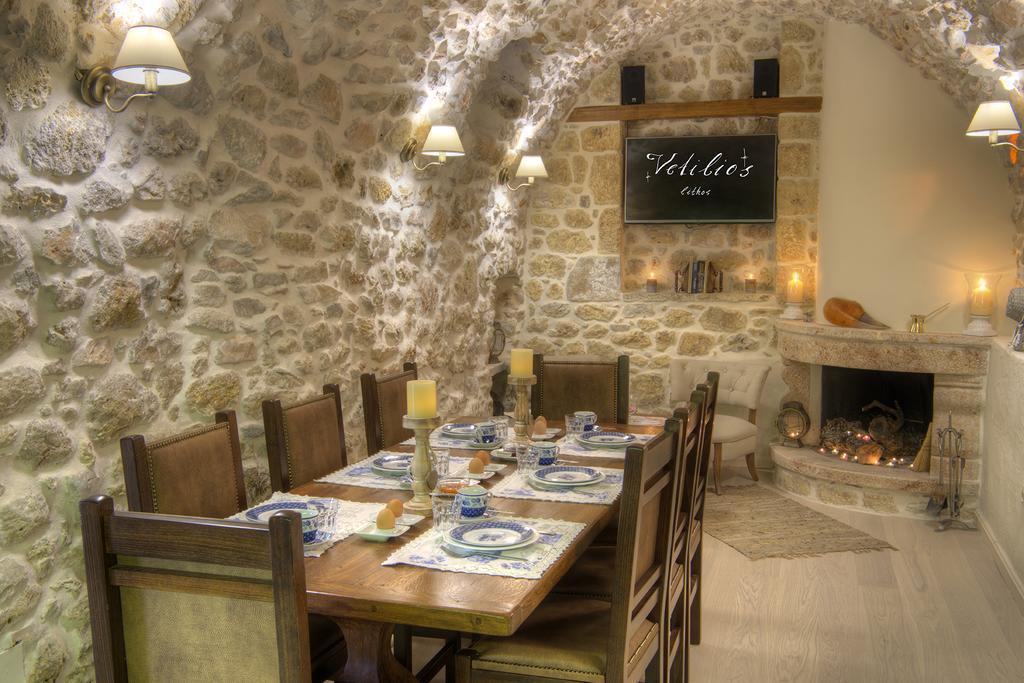 Vetilios Lithos Boutique Hotel Néon Oítilon Buitenkant foto