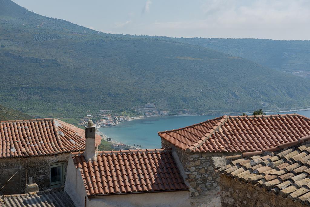 Vetilios Lithos Boutique Hotel Néon Oítilon Buitenkant foto